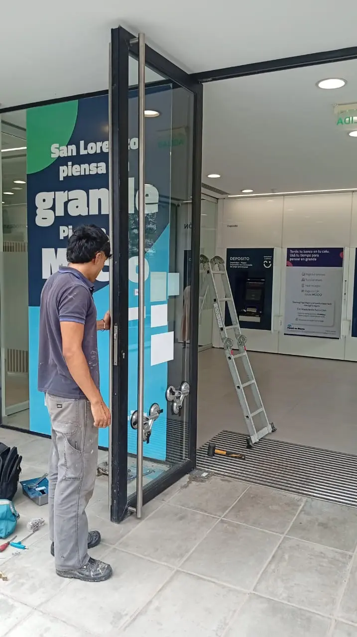 Puerta blindex para baño